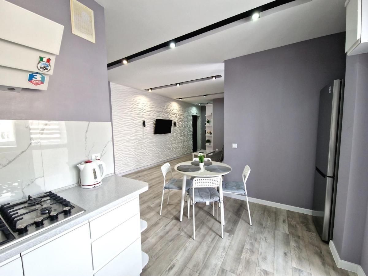 Premium Apartment On Belvedere Ivano-Frankivsk Luaran gambar