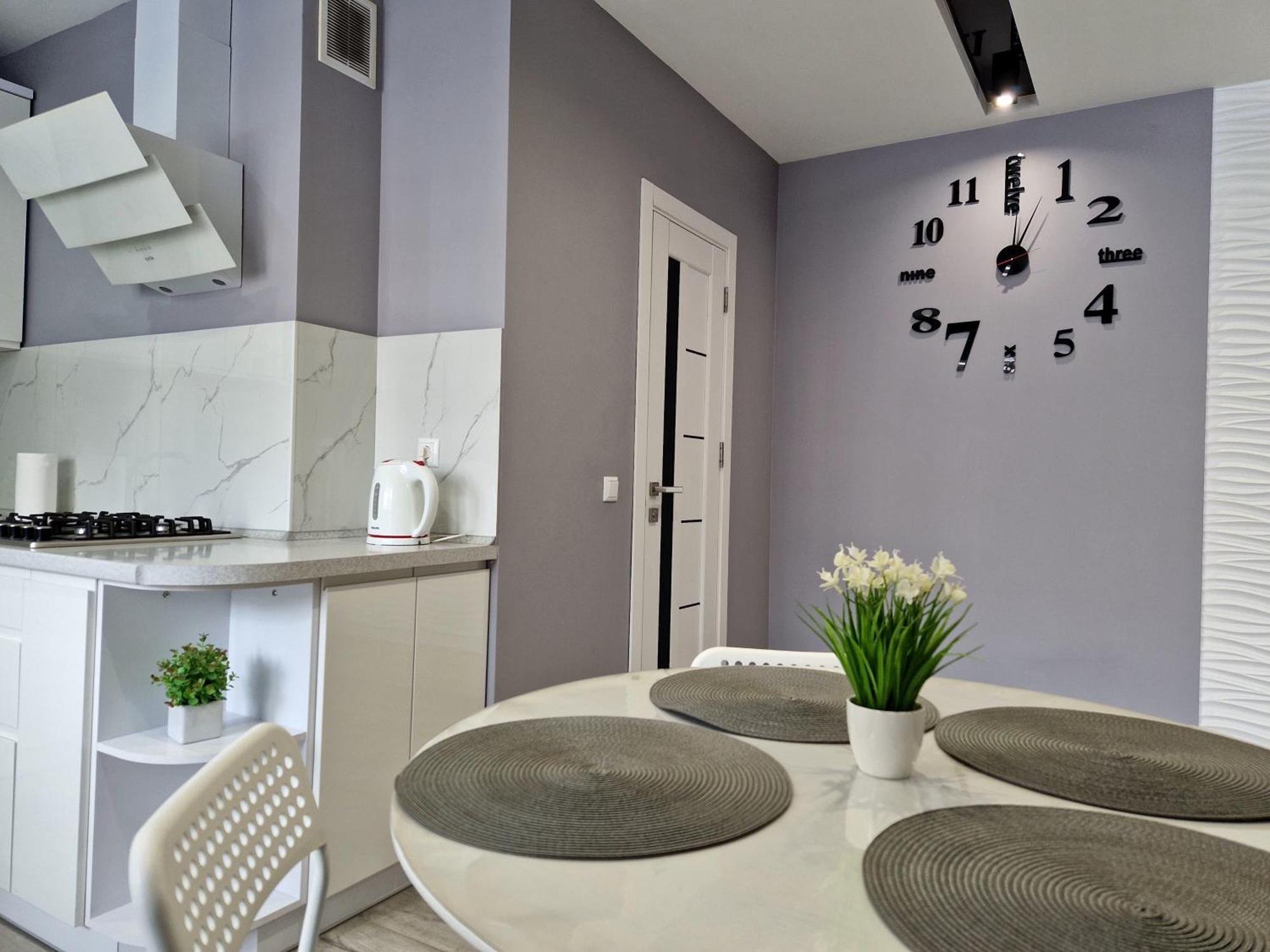 Premium Apartment On Belvedere Ivano-Frankivsk Luaran gambar